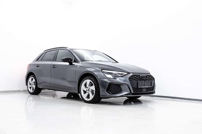 Gebraucht Audi A3 S-Line 150 PS (110 kW) 2022 Grau Limousine