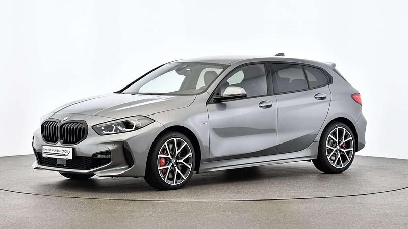 Grau Gebraucht 2024 BMW 118 Shadowline Kleinwagen | € 36.950 (Teuer) - Bild 1/4