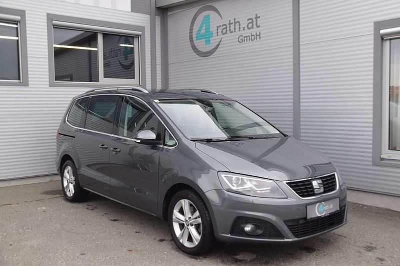 Grau Gebraucht 2020 Seat Alhambra XCELLENCE Van / Kleinbus | € 31.880 (Etwas zu teuer) - Bild 1/4