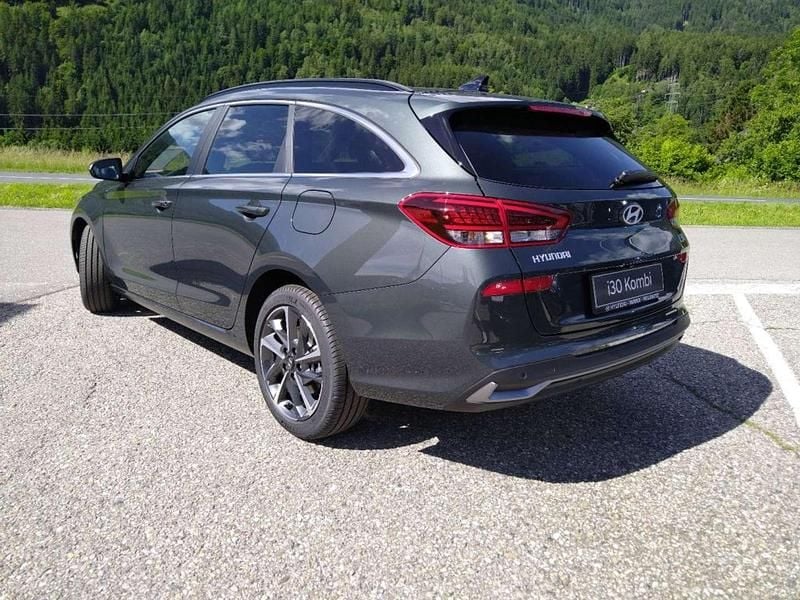 Gebraucht Hyundai i30 GO! 140 PS (102 kW) 2024 Grün Kombi