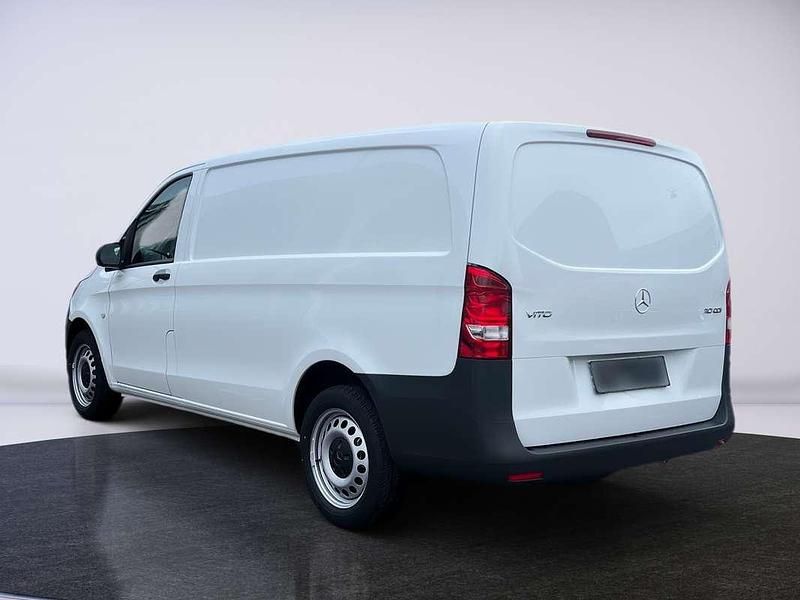 Gebraucht Mercedes Vito 102 PS (75 kW) 2024 Weiß Van