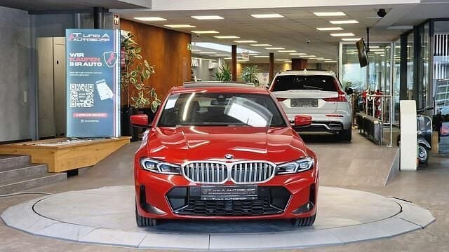 Gebraucht BMW 320 M Sport 190 PS (139 kW) 2024 Rot Limousine