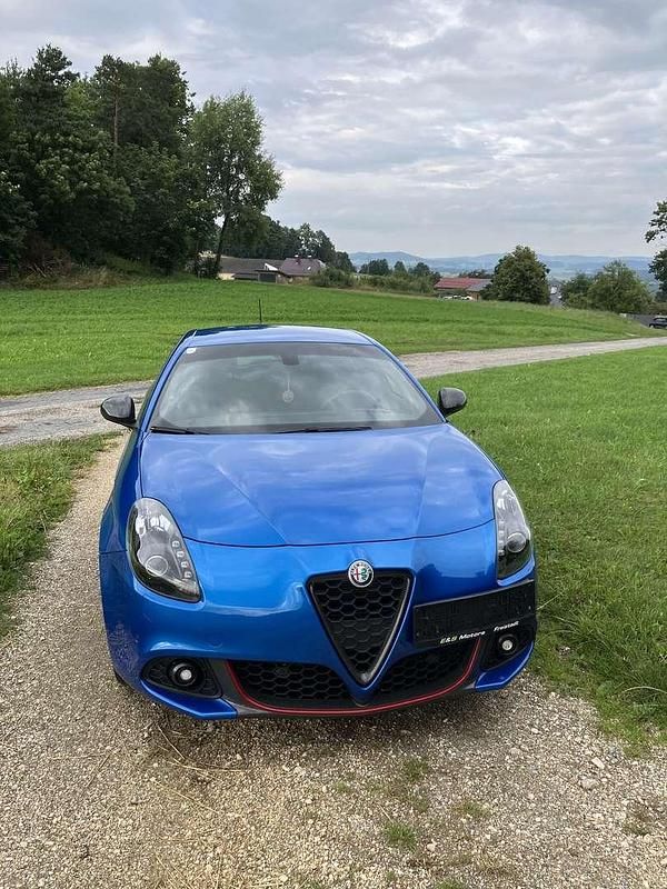 Gebraucht 2018 Alfa Romeo Giulietta Super Kleinwagen | € 17.300 (Etwas zu teuer) - Bild 1/4