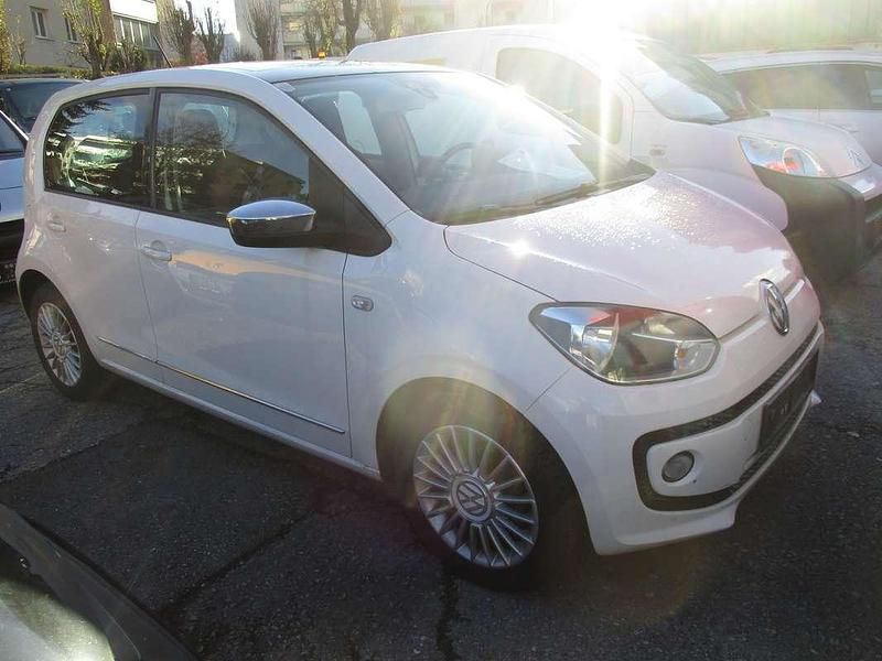 Gebraucht VW up! high up! 68 PS (50 kW) 2015 Weiß Kleinwagen