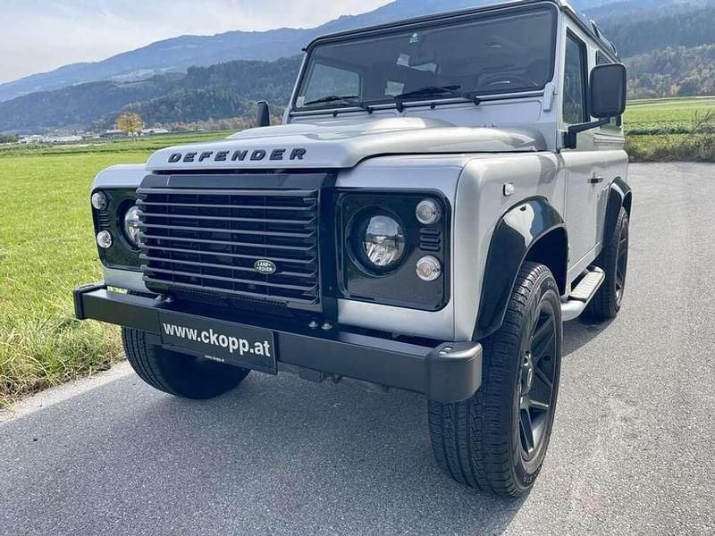 Gebraucht Land Rover Defender SE 122 PS (89 kW) 2016 Grau SUV