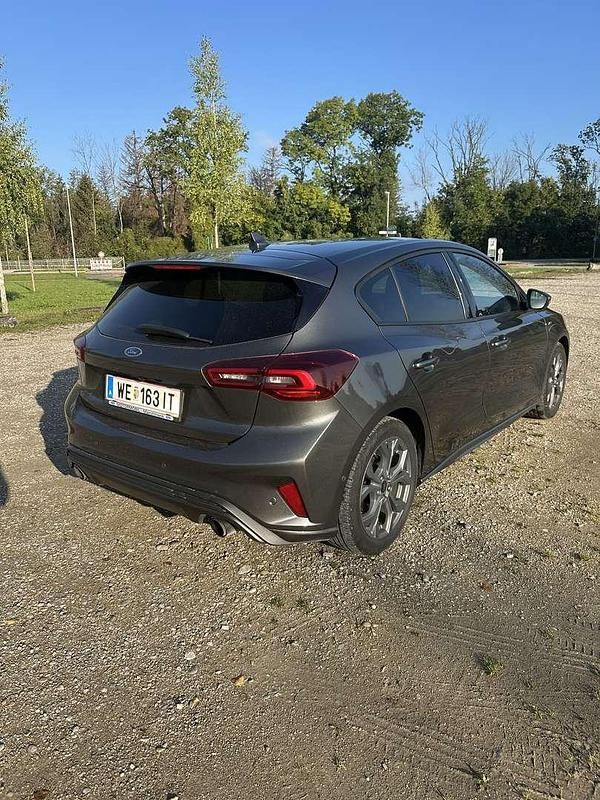 Gebraucht Ford Focus ST-Line 125 PS (91 kW) 2023 Limousine