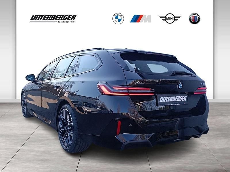 Neu BMW 540 Sport Line 303 PS (222 kW) 2025 Schwarz