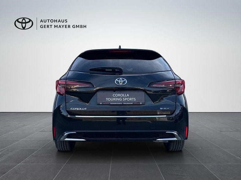 Neu Toyota Corolla Active 140 PS (102 kW) 2026 Kombi