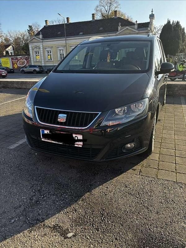 Schwarz Gebraucht 2012 Seat Alhambra Ecomotive Van / Kleinbus | € 11.600 (Guter Preis) - Bild 1/4
