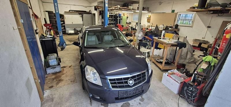 Gebraucht Cadillac BLS 209 PS (153 kW) 2009 Limousine