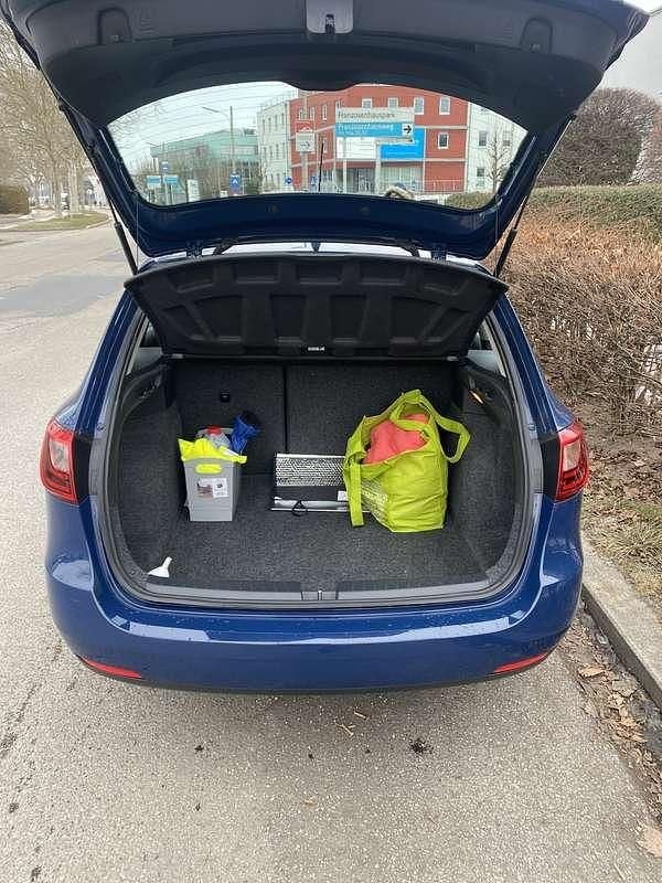 Gebraucht Seat Ibiza ST Style 90 PS (66 kW) 2016 Blau Kombi