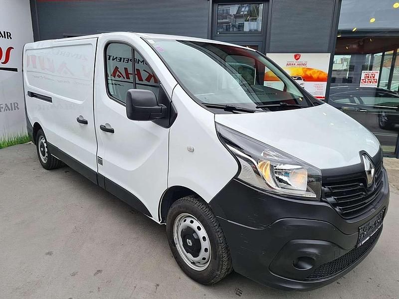 Gebraucht Renault Trafic 95 PS (69 kW) 2019 Weiß Van / Kleinbus