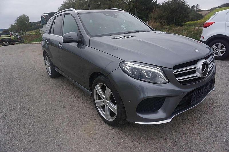 Gebraucht Mercedes GLE350 Edition 258 PS (189 kW) 2018 Grau SUV