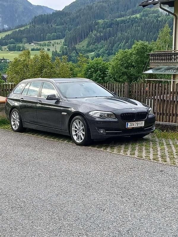 Gebraucht BMW 530 258 PS (189 kW) 2013 Kombi
