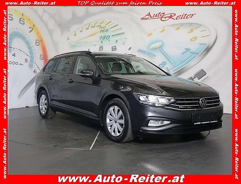 Grau Gebraucht 2022 VW Passat Business Kombi | € 20.980 (Fairer Preis) - Bild 1/3