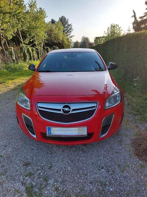 Rot Gebraucht 2009 Opel Insignia OPC Limousine | € 10.500 - Bild 1/4