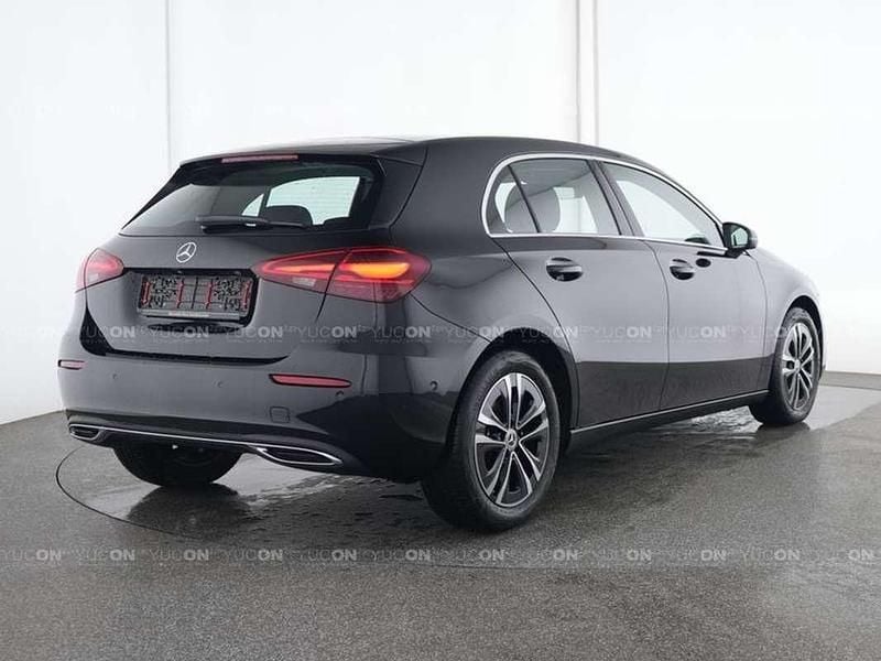Gebraucht Mercedes A180 136 PS (100 kW) 2025 Schwarz Limousine