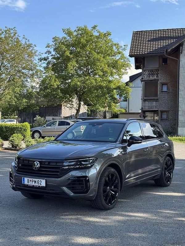 Gebraucht VW Touareg R 340 PS (250 kW) 2021 SUV