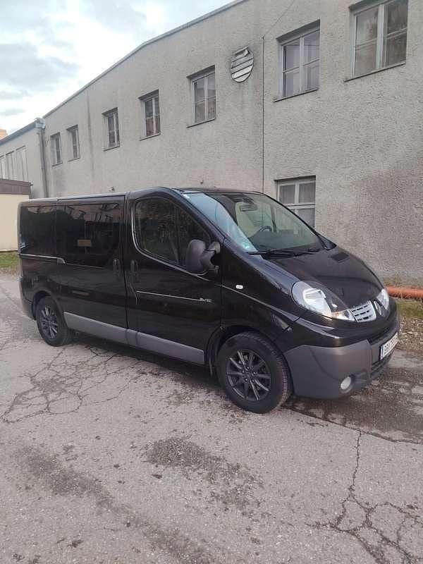 Schwarz Gebraucht 2013 Renault Trafic Black Edition Van | € 12.450 (Fairer Preis) - Bild 1/4