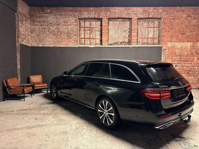 Gebraucht Mercedes E220 Avantgarde 194 PS (142 kW) 2017 Schwarz Kombi