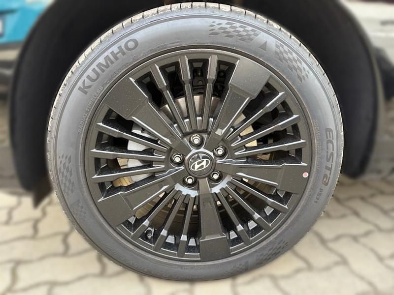 Neu Hyundai Santa Fe 160 PS (117 kW) 2025 Grau SUV