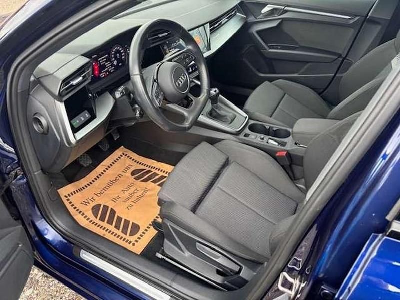 Gebraucht Audi A3 Basis 110 PS (80 kW) 2020 Blau Limousine