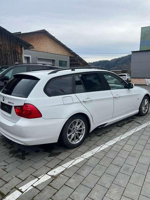 Gebraucht BMW 320 Exclusive 184 PS (135 kW) 2010 Kombi
