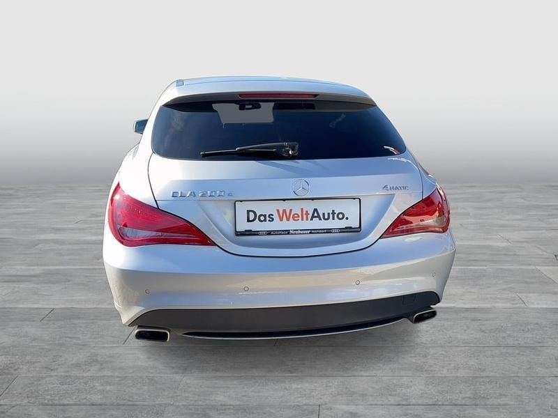 Gebraucht Mercedes CLA200 136 PS (100 kW) 2016 Mittelgrau  normal Kombi