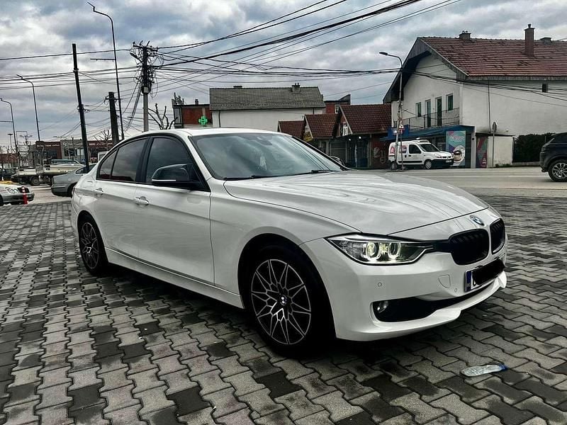 Gebraucht BMW 320 Gran Turismo 184 PS (135 kW) 2015 Limousine