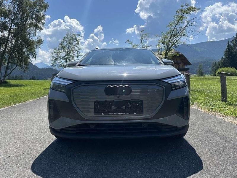 Gebraucht Audi Q4 Sportback e-tron Black Edition 125 kW (170 PS) 2021 Grau SUV
