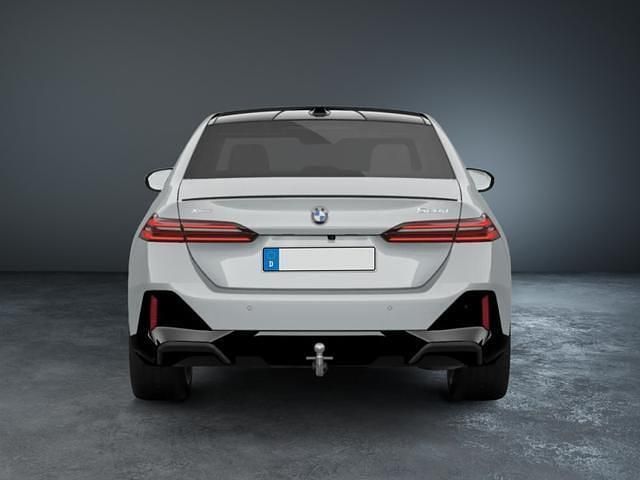 Neu BMW 520 M Sport 197 PS (144 kW) 2025 Grau sonderlackierung Limousine