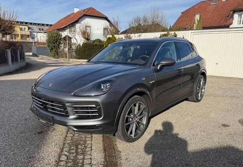 Gebraucht Porsche Cayenne 462 PS (339 kW) 2019 Grau SUV