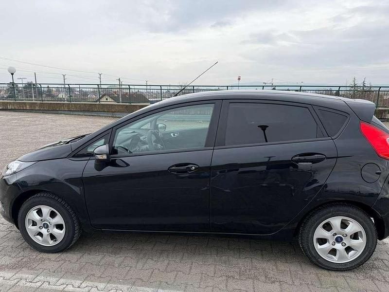 Gebraucht Ford Fiesta Trend 82 PS (60 kW) 2013 Kleinwagen