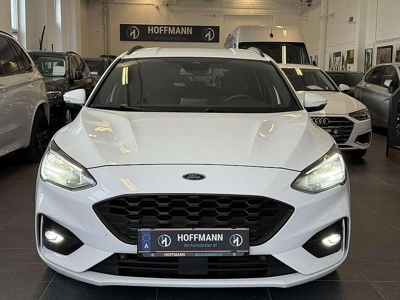 Gebraucht Ford Focus ST-Line 120 PS (88 kW) 2021 Weiß Kombi