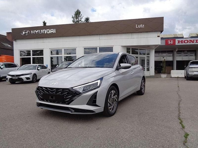Neu Hyundai i20 GO! 101 PS (74 kW) 2025 Grau Kleinwagen