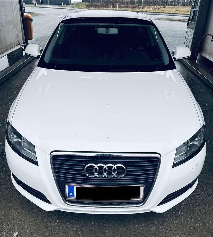 Gebraucht Audi A3 Attraction 90 PS (66 kW) 2010 Weiß Limousine