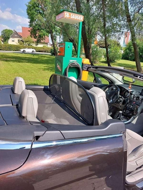Gebraucht Peugeot 308 CC 156 PS (114 kW) 2011 Braun Cabrio