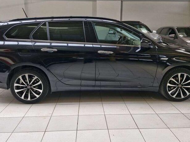 Gebraucht Fiat Tipo Lounge 95 PS (69 kW) 2018 Schwarz Kombi