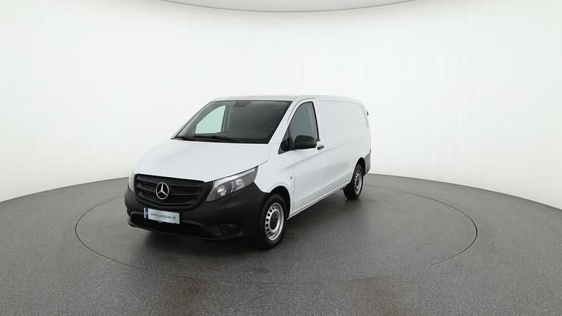 Arktikweiß Gebraucht 2021 Mercedes Vito Van | € 23.990 (Guter Preis) - Bild 1/1