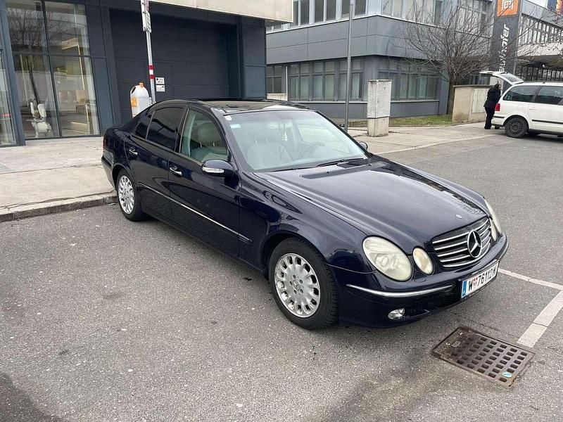 Gebraucht Mercedes E220 Elegance 150 PS (110 kW) 2002 Limousine