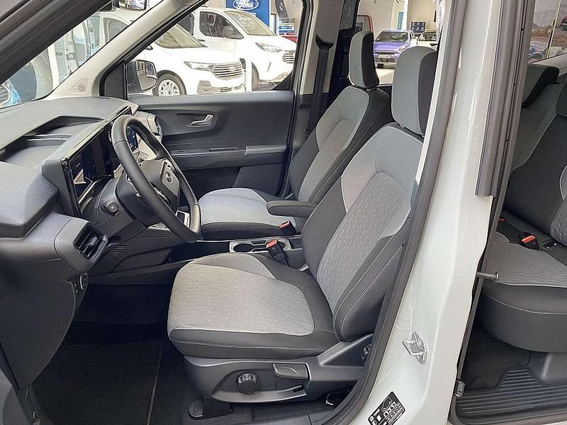 Gebraucht Ford Tourneo Titanium 100 kW (136 PS) 2025 Grau Kombi