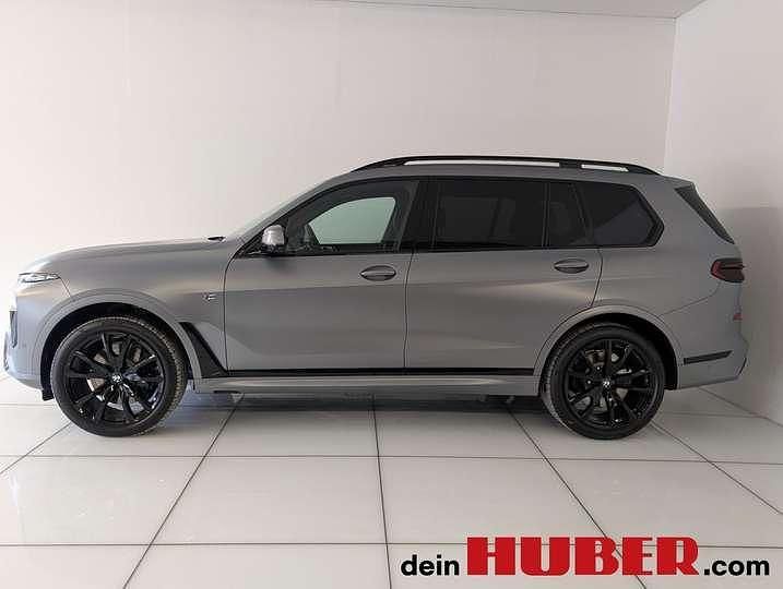 Gebraucht BMW X7 Efficient Dynamics 340 PS (250 kW) 2026 Grau SUV