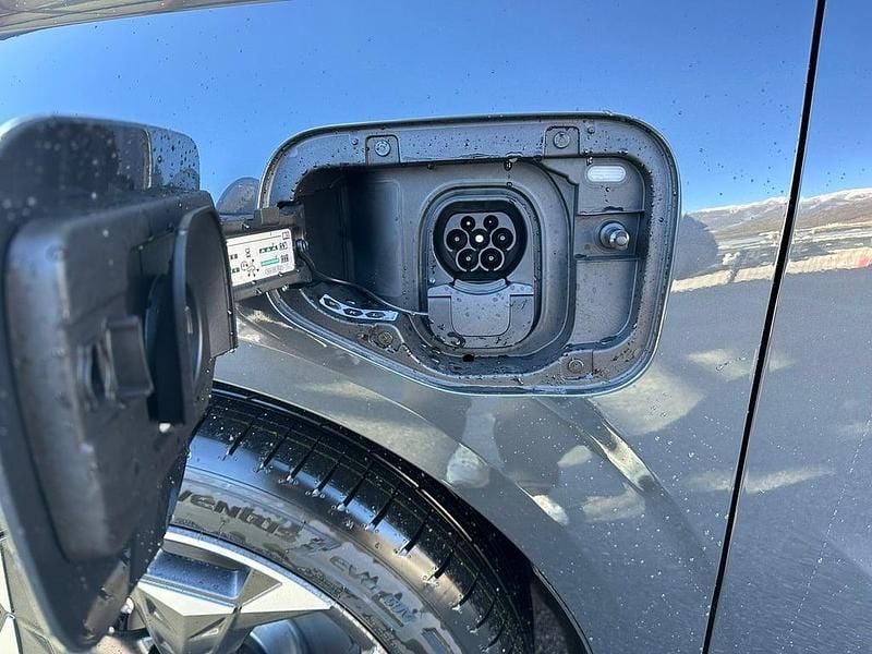 Neu Cupra Terramar 204 PS (150 kW) 2026 Dunkelgrau  metallic SUV