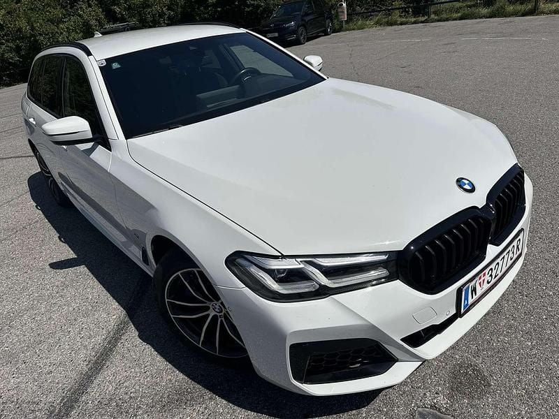 Gebraucht BMW 530e M Sport 292 PS (214 kW) 2021 Weiß Kombi