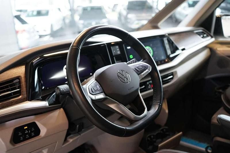 Gebraucht VW Multivan Style 218 PS (160 kW) 2024 Weiß Van