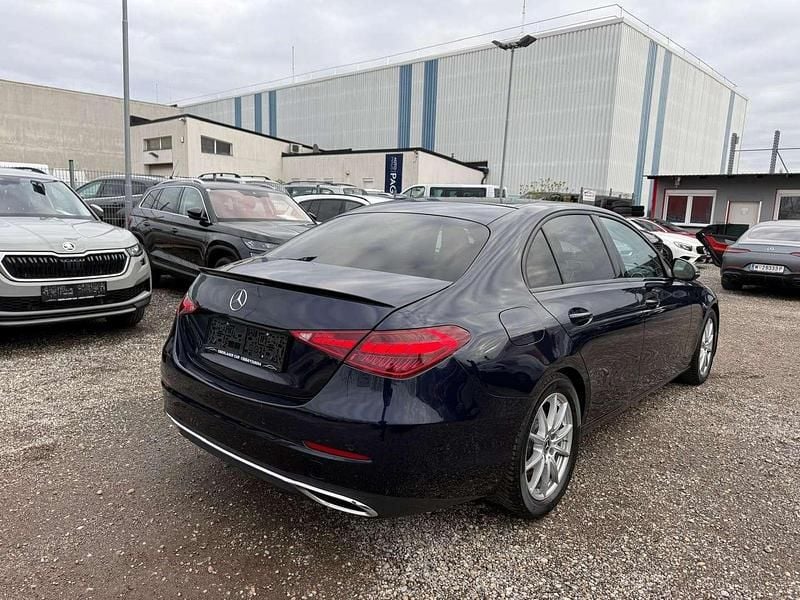 Gebraucht Mercedes C200 204 PS (150 kW) 2022 Blau Limousine