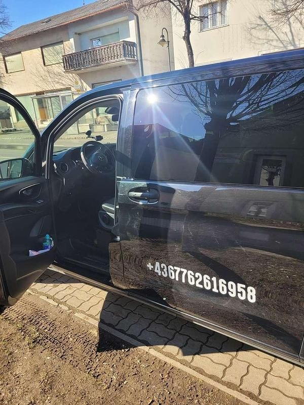 Gebraucht Mercedes Vito 163 PS (119 kW) 2022 Schwarz Van