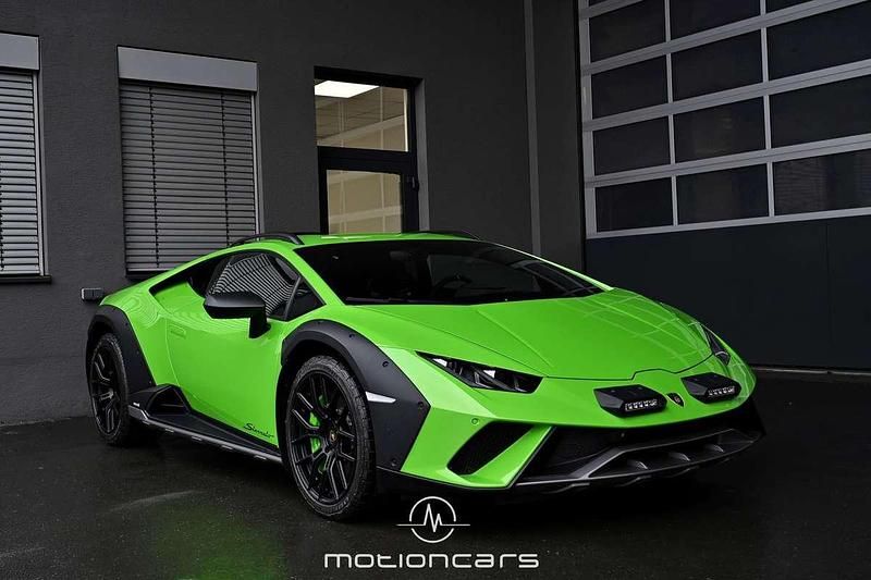 Grün Gebraucht 2023 Lamborghini Huracán Coupé | € 539.980 - Bild 1/4
