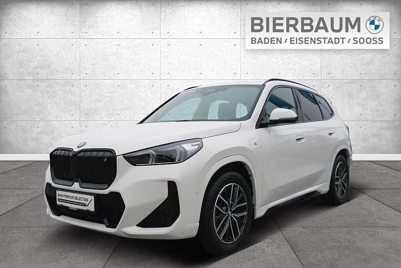 Gebraucht BMW iX1 Shadowline 200 kW (272 PS) 2023 Alpinweiß SUV