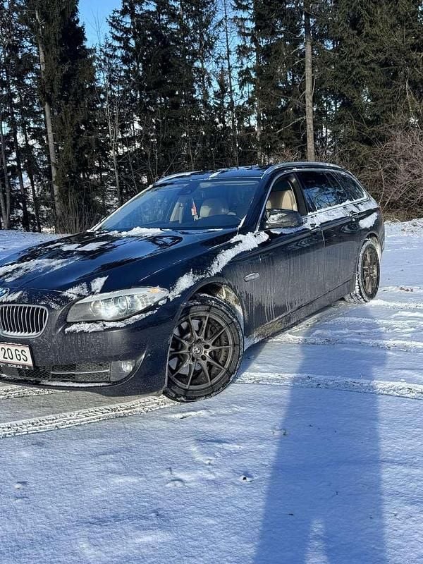 Gebraucht BMW 530 258 PS (189 kW) 2012 Kombi